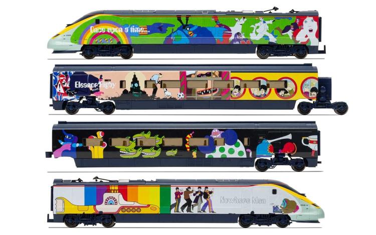 RAME DE 10 ELEMENTS EUROSTAR LIVREE BEATLES YELLOW SUBMARINE