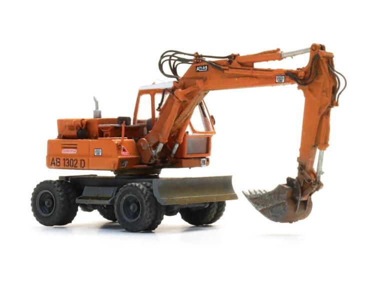 EXCAVATRICE ATLAS 1302 SUR ROUE