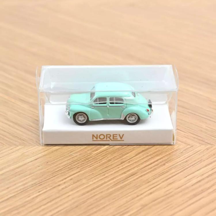 BERLINE 4 PORTES RENAULT 4CV 1955 VERT D'EAU