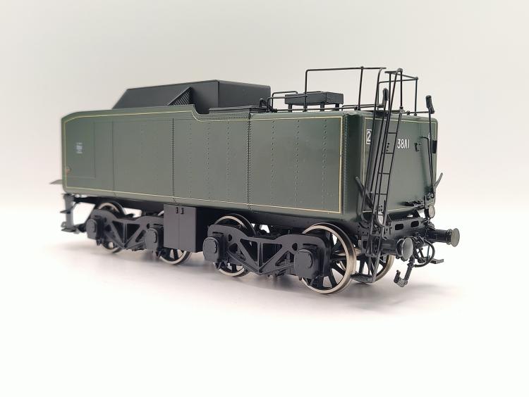 LOCOMOTIVE VAPEUR 231 K8 S TENDER 38 SNCF