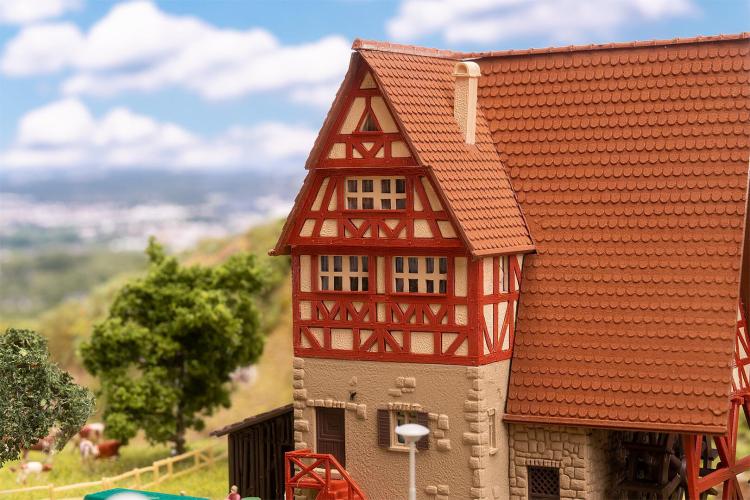 MOULIN AVEC ROUE