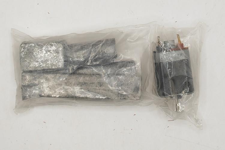 KIT A MONTER LOCOMOTIVE A VAPEUR 242 AT