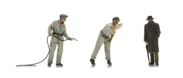 STATION-ESSENCE FIGURINES