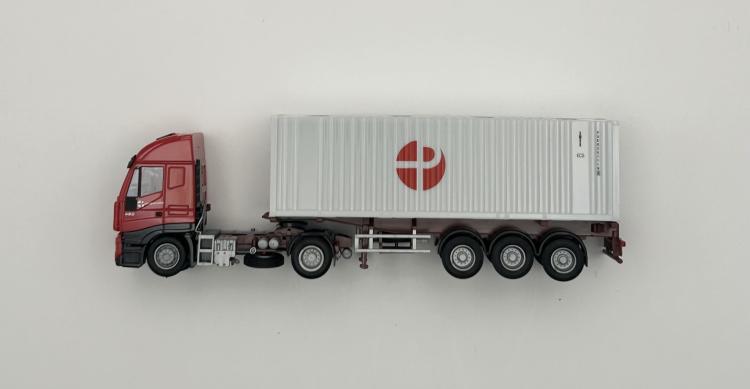 TRACTEUR IVECO STRALIS PAGANELLA ET SEMI REMORQUE AVEC UN CONTENEUR