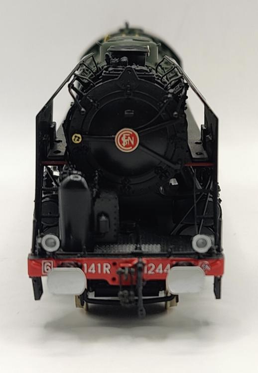 LOCOMOTIVE VAPEUR 141 R 1244 FUEL SNCF (FOYER NOIR)
