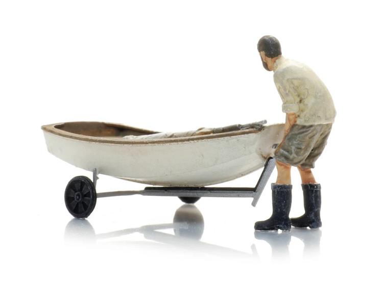 VOILIER OPTIMIST SUR REMORQUE ET FIGURINE