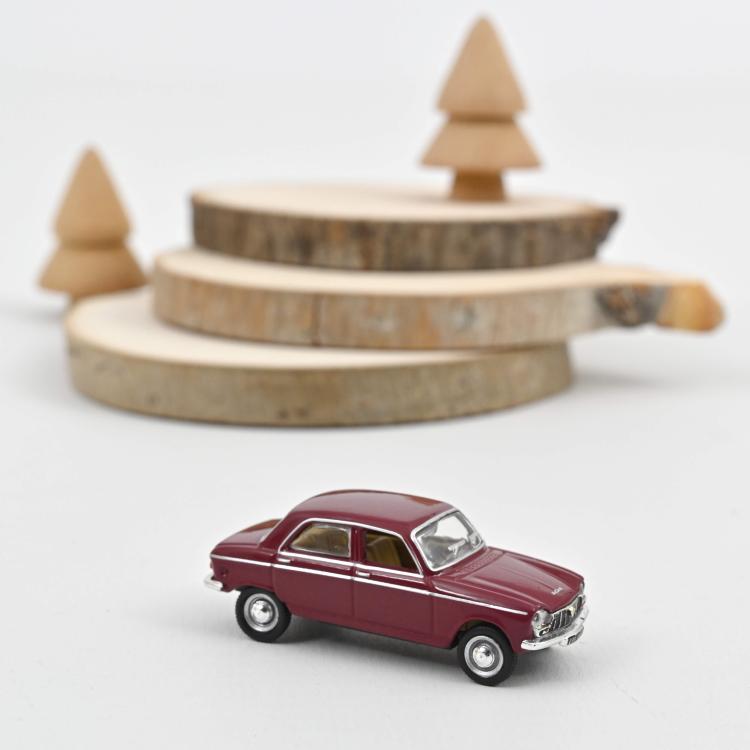 BERLINE TRICORPS PEUGEOT 204 4 PORTES ALGUE BRUNE INTÉRIEUR BEIGE DE 1966