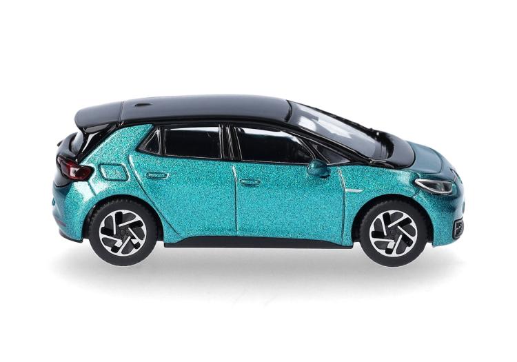 BERLINE VOLKSWAGEN ID 3 TURQUOISE MAKENA METALLISE TOIT NOIR