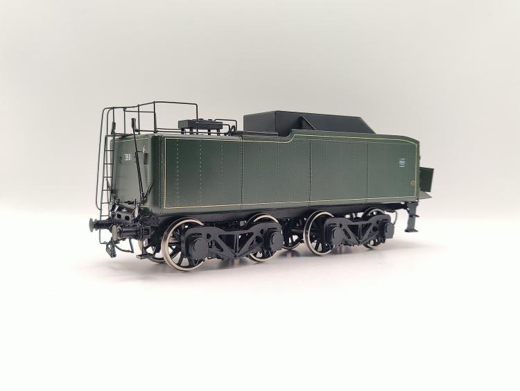 LOCOMOTIVE VAPEUR 231 K8 S TENDER 38 SNCF