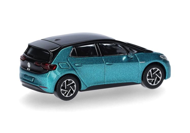 BERLINE VOLKSWAGEN ID 3 TURQUOISE MAKENA METALLISE TOIT NOIR